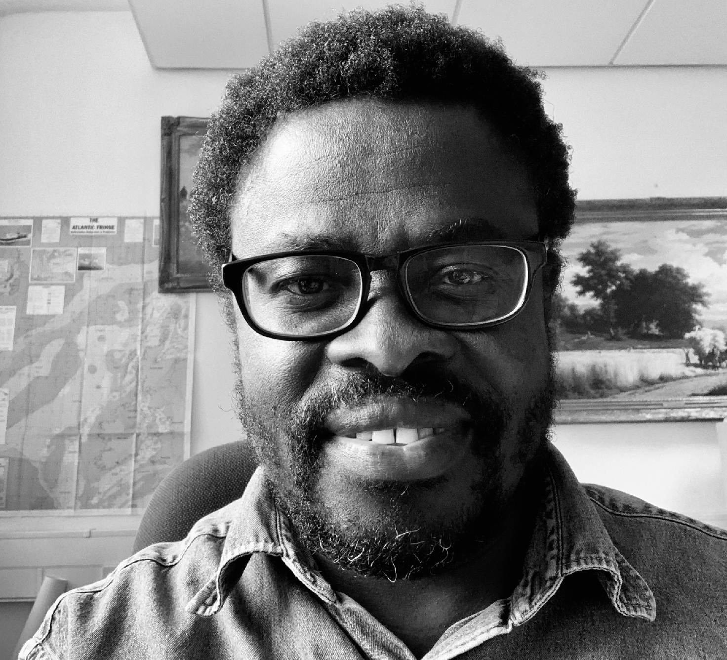 Kofi_Office_smiling-web